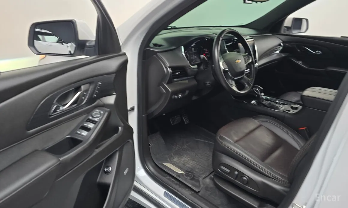 Фото 11 - Chevrolet Traverse