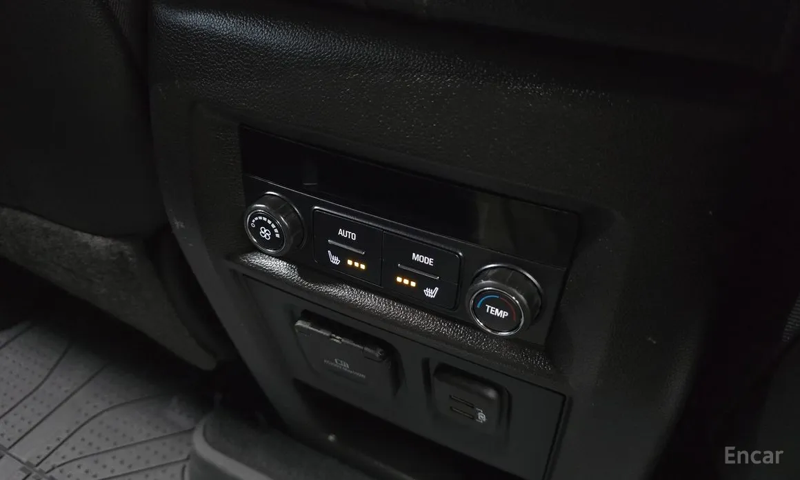 Фото 14 - Chevrolet Traverse