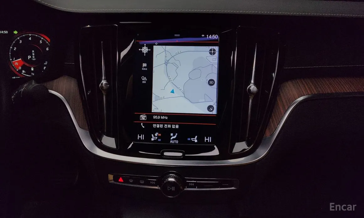 Фото 14 - Volvo S60