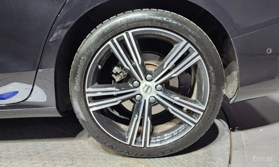 Фото 5 - Volvo S60