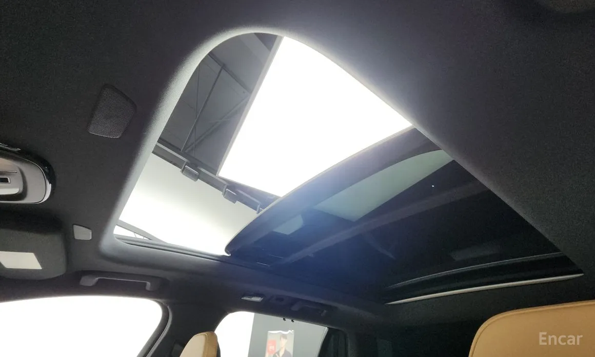 Фото 18 - Volvo XC90