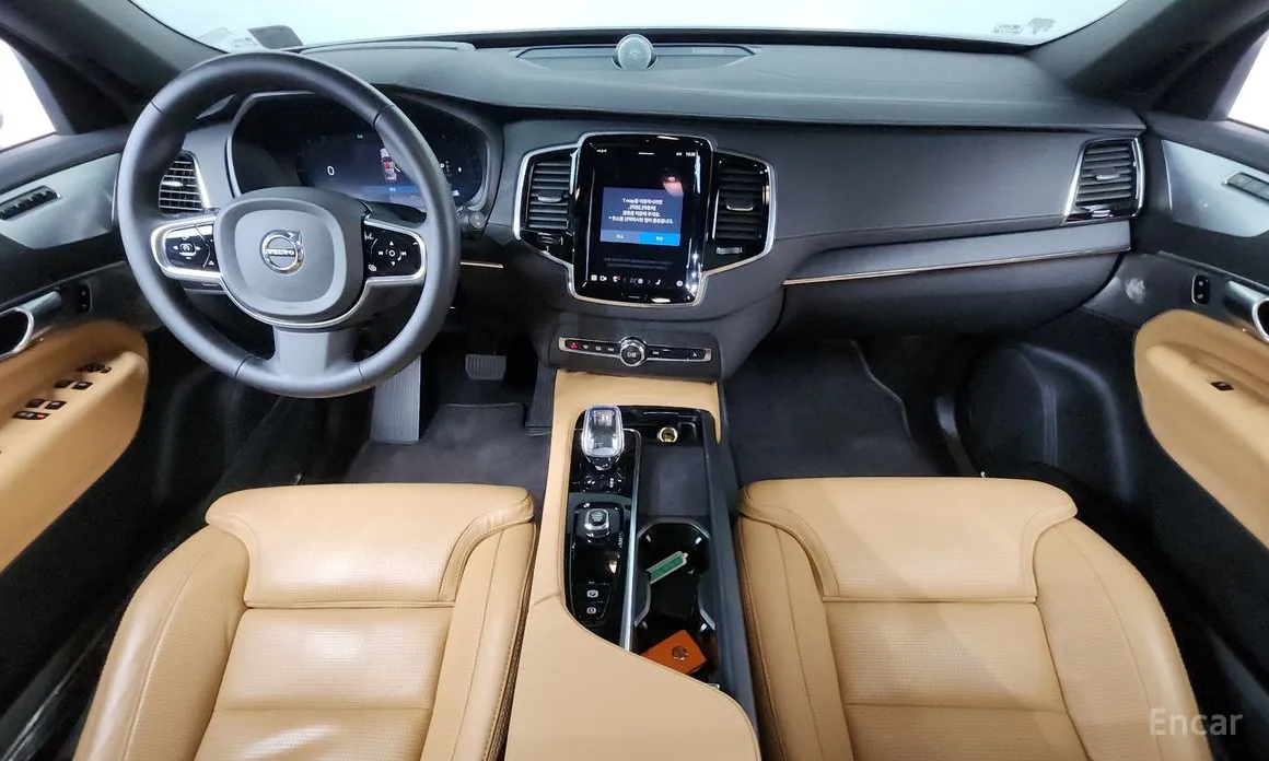 Фото 7 - Volvo XC90