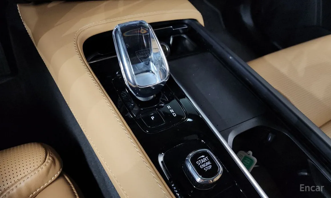 Фото 9 - Volvo XC90