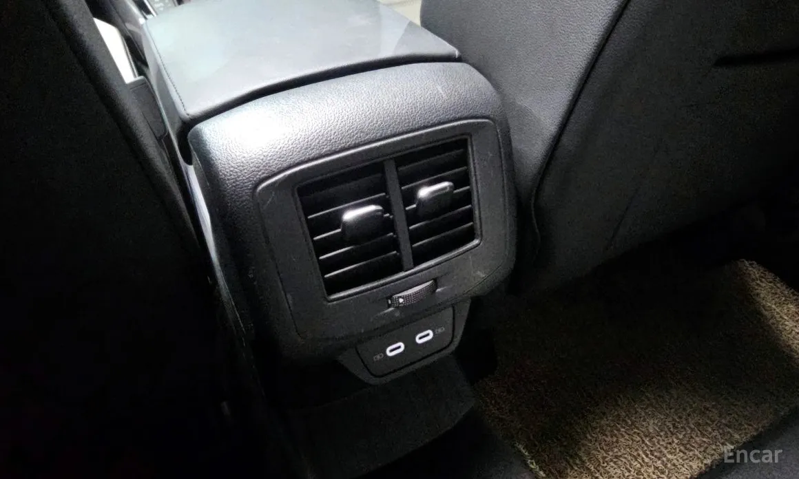 Фото 19 - Volkswagen T-Roc