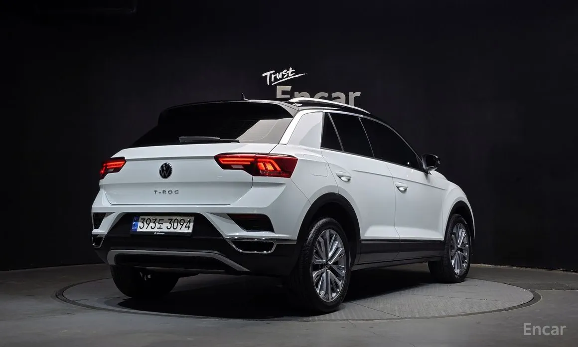 Фото 2 - Volkswagen T-Roc