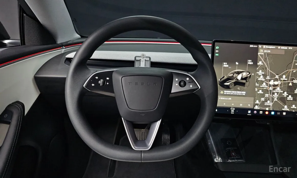 Фото 13 - Tesla Model 3