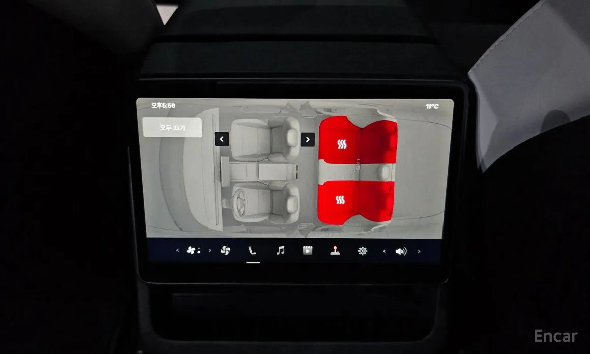 Фото 18 - Tesla Model 3