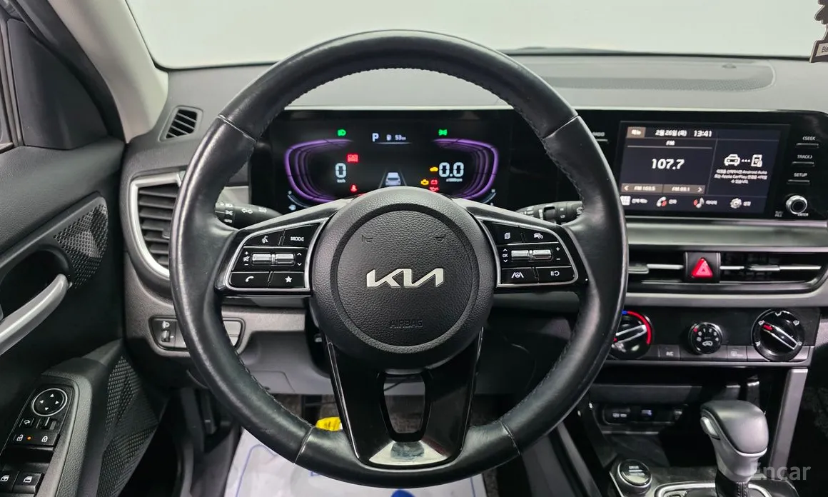 Фото 13 - Kia Seltos