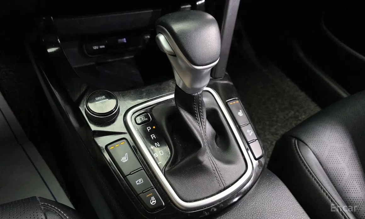 Фото 9 - Kia Seltos