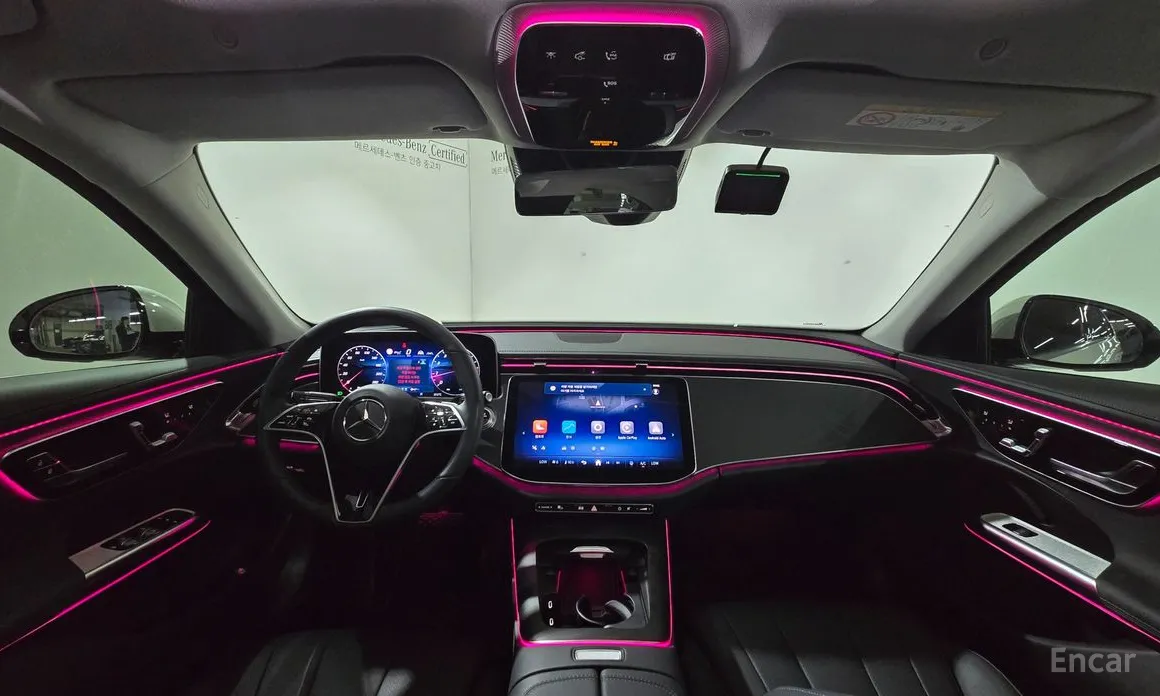 Фото 17 - Mercedes-Benz E-Class