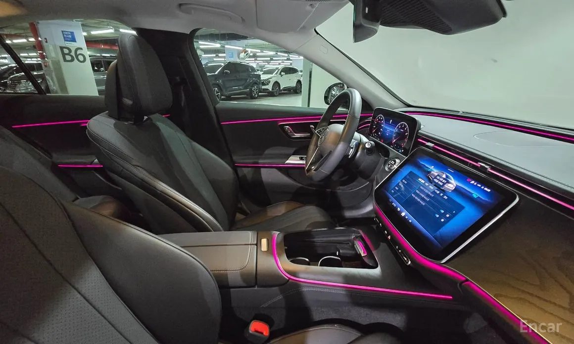 Фото 18 - Mercedes-Benz E-Class