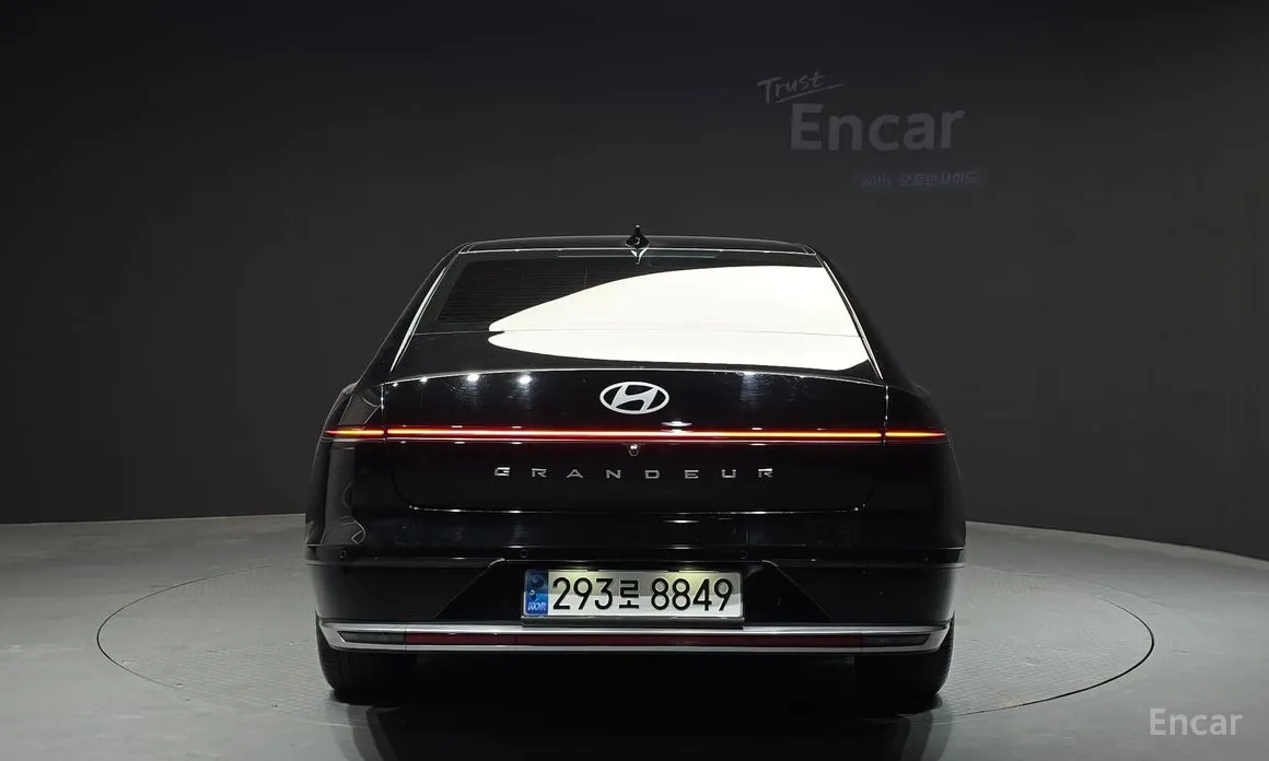 Фото 4 - Hyundai Grandeur