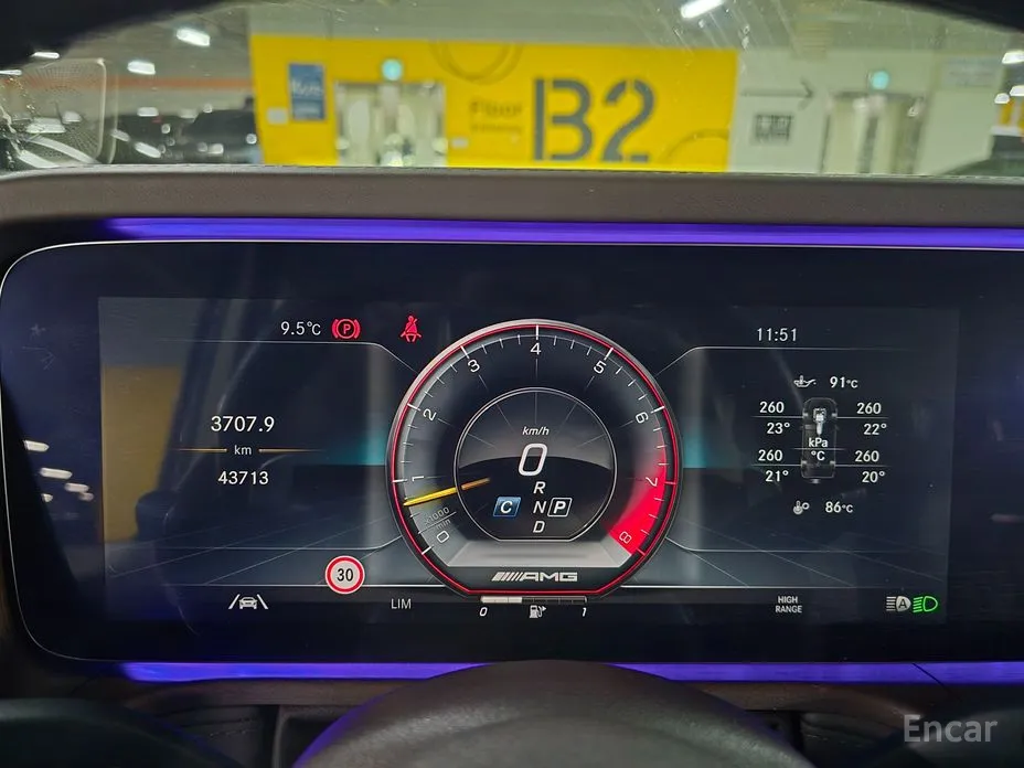 Фото 15 - Mercedes-Benz G-Class