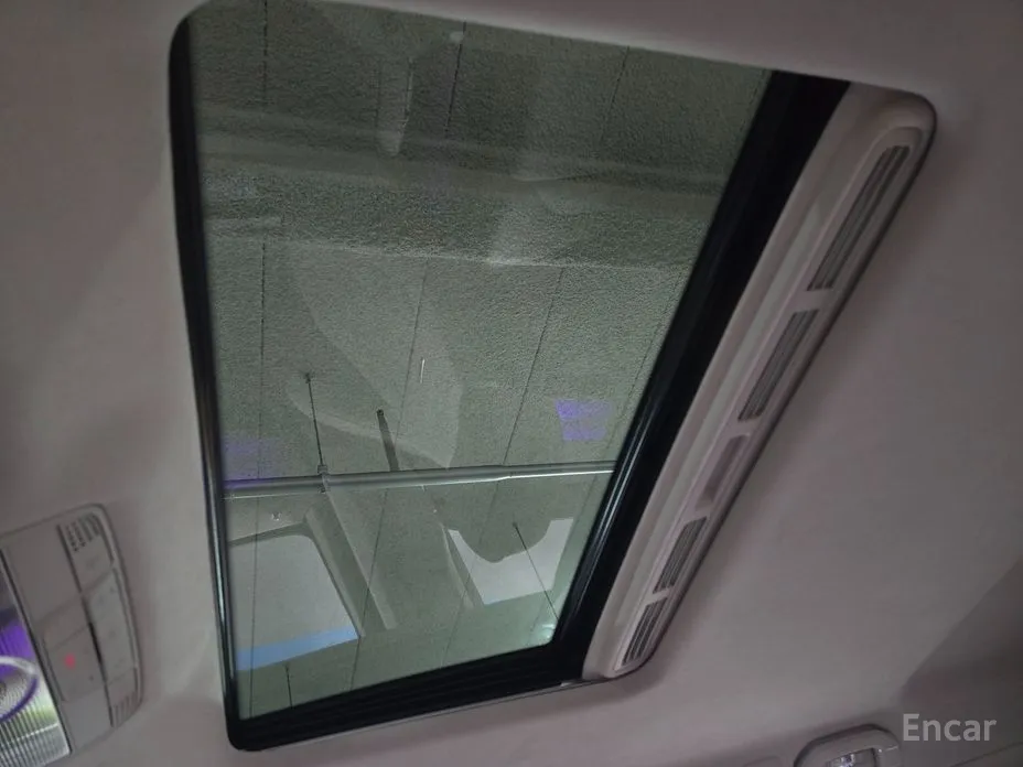 Фото 18 - Mercedes-Benz G-Class