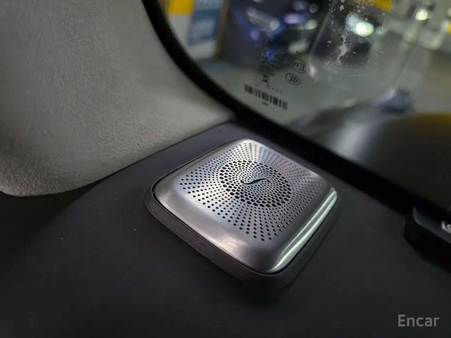 Фото 19 - Mercedes-Benz G-Class