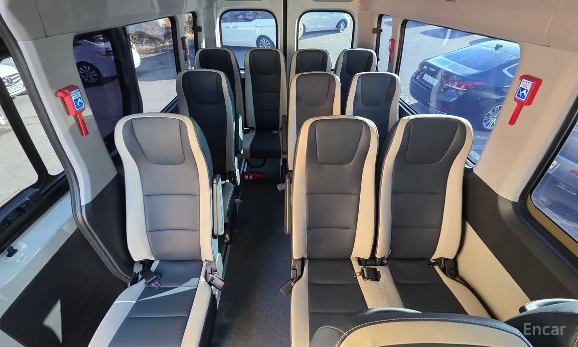 Фото 19 - Hyundai Solati