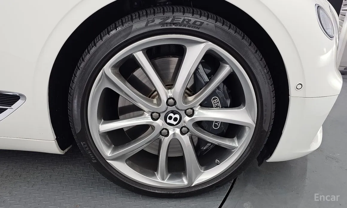 Фото 5 - Bentley Continental GT