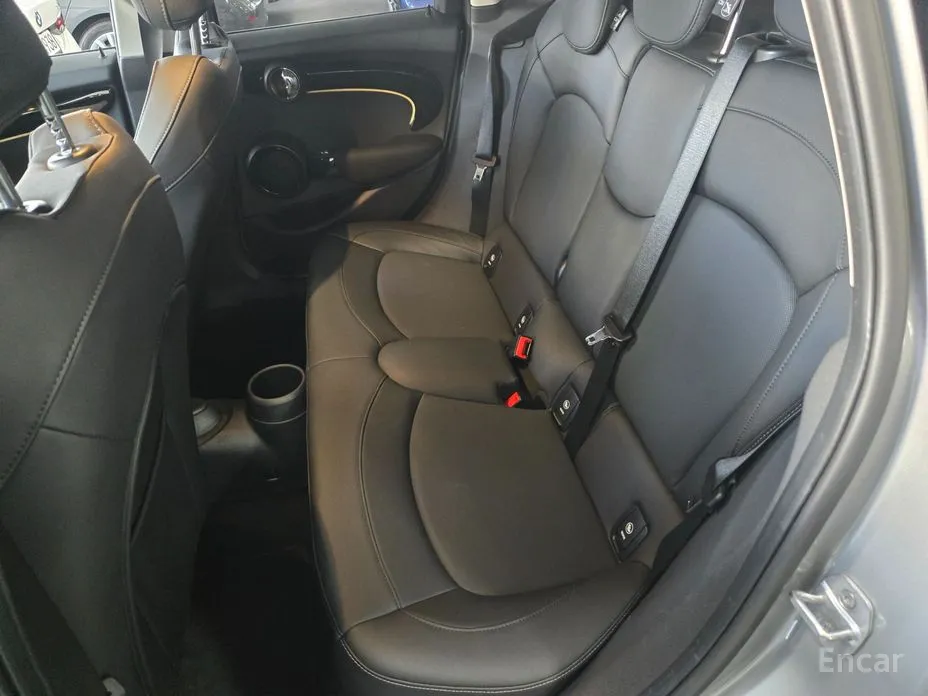 Фото 10 - Mini Cooper