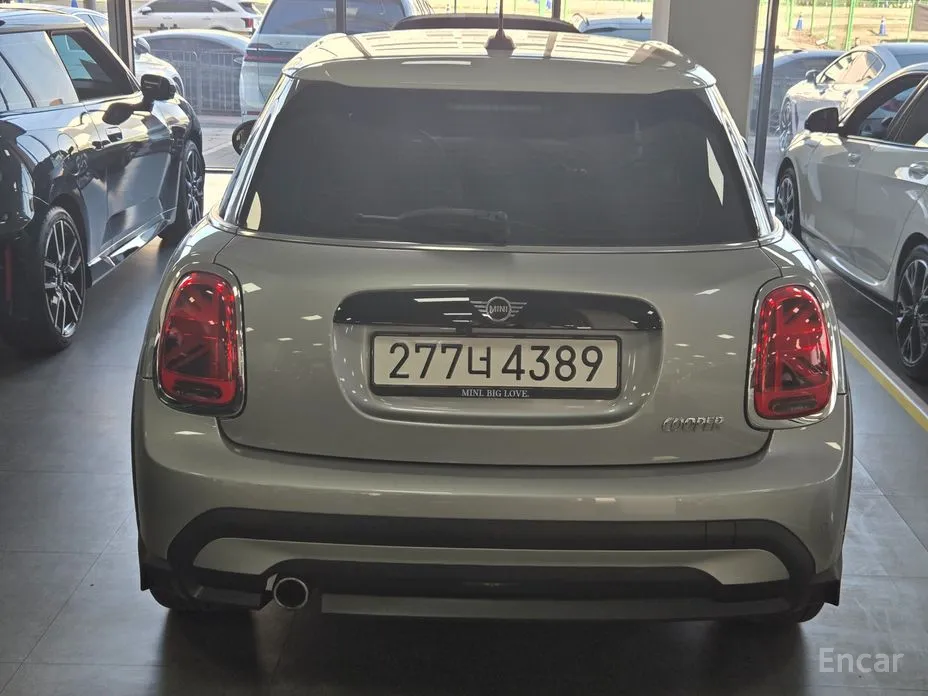 Фото 4 - Mini Cooper