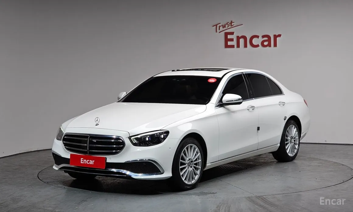 Фото 1 - Mercedes-Benz E-Class