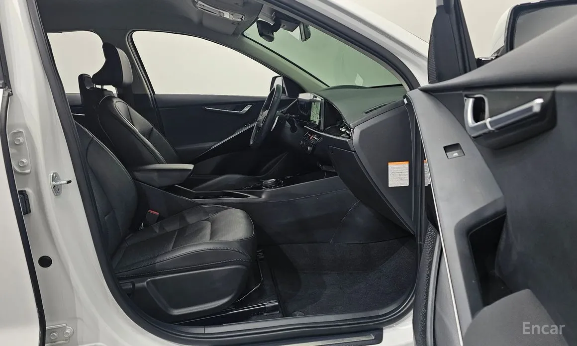 Фото 11 - Kia Niro