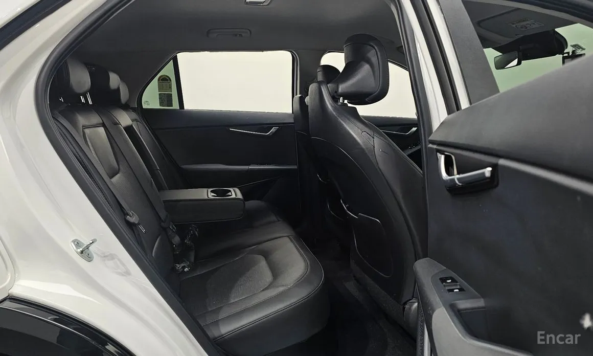 Фото 12 - Kia Niro