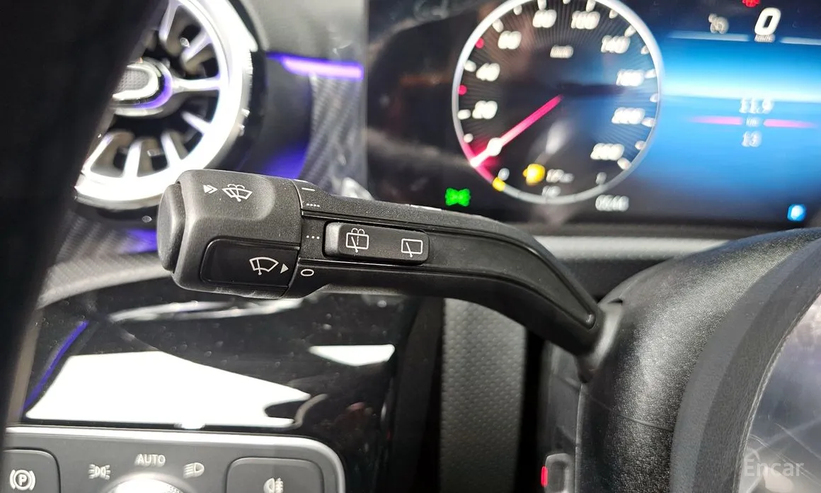 Фото 15 - Mercedes-Benz A-Class
