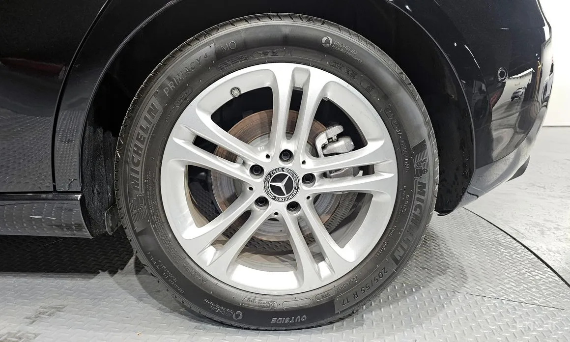 Фото 5 - Mercedes-Benz A-Class
