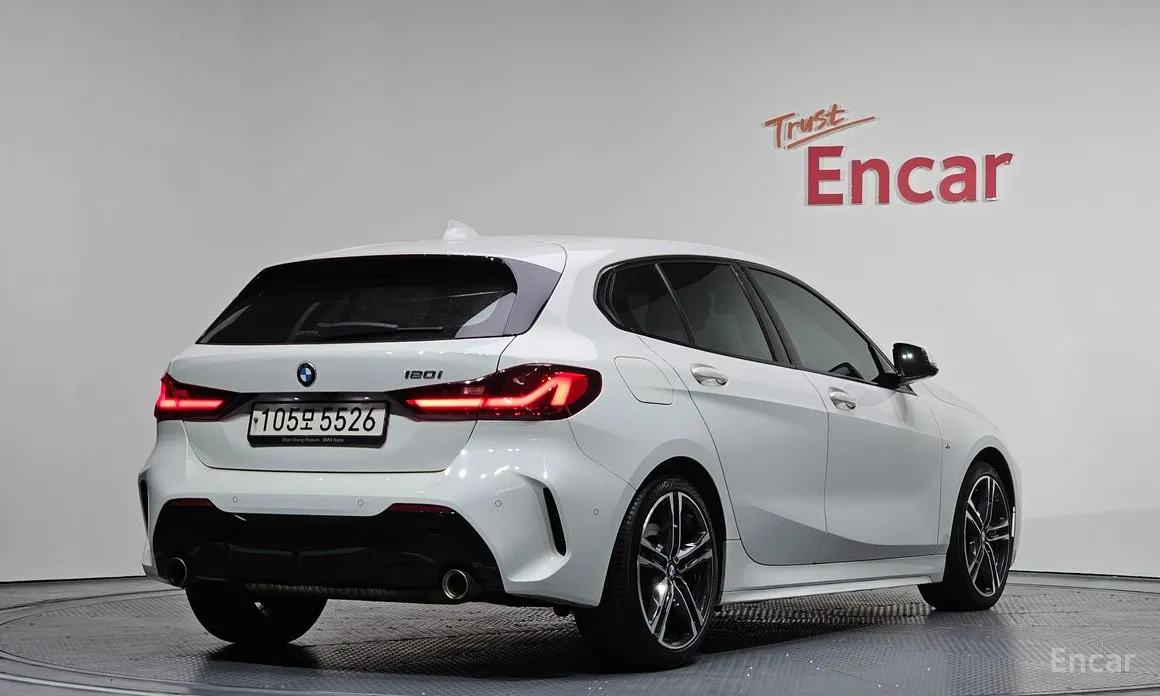 Фото 2 - BMW 1 Series