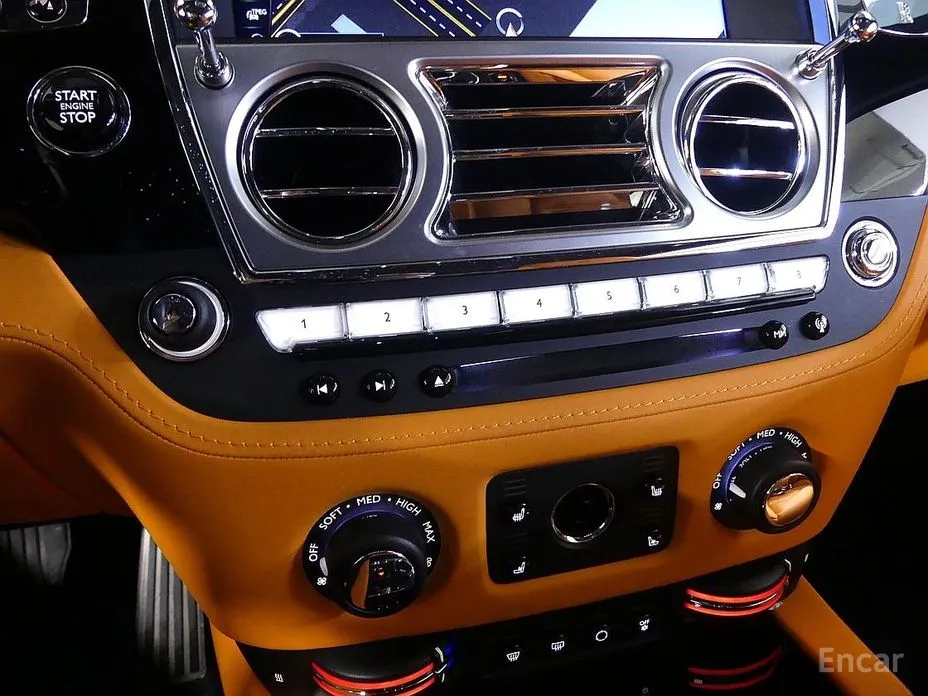 Фото 13 - Rolls-Royce Wraith