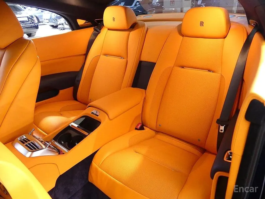 Фото 17 - Rolls-Royce Wraith