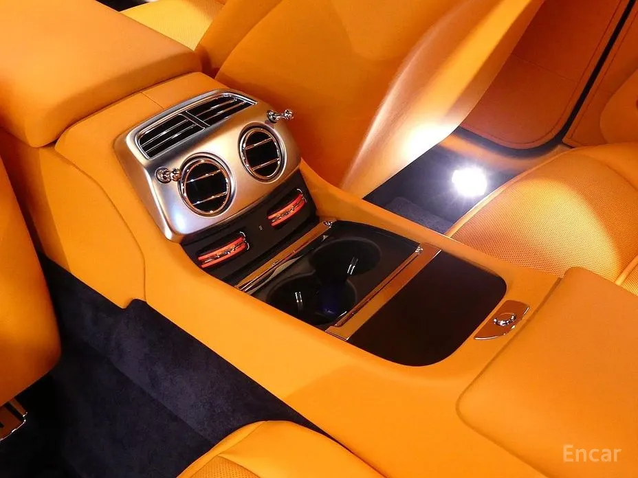 Фото 18 - Rolls-Royce Wraith