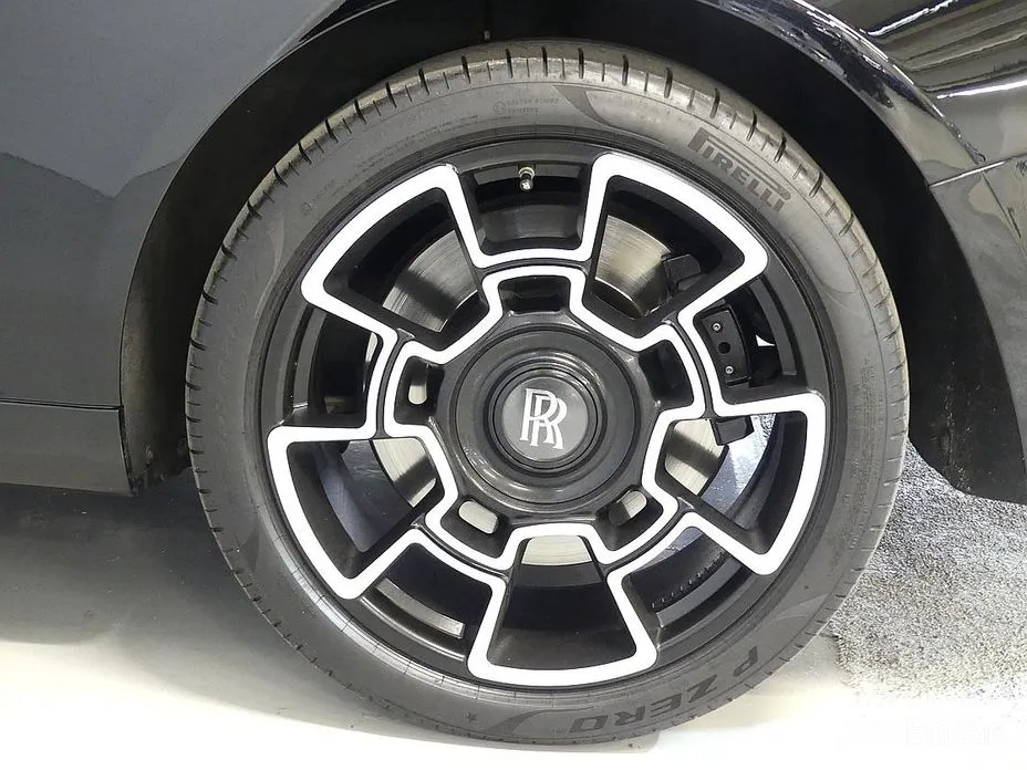 Фото 7 - Rolls-Royce Wraith