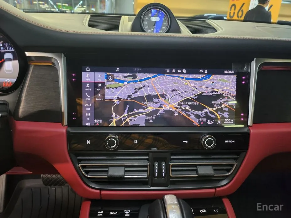 Фото 8 - Porsche Macan