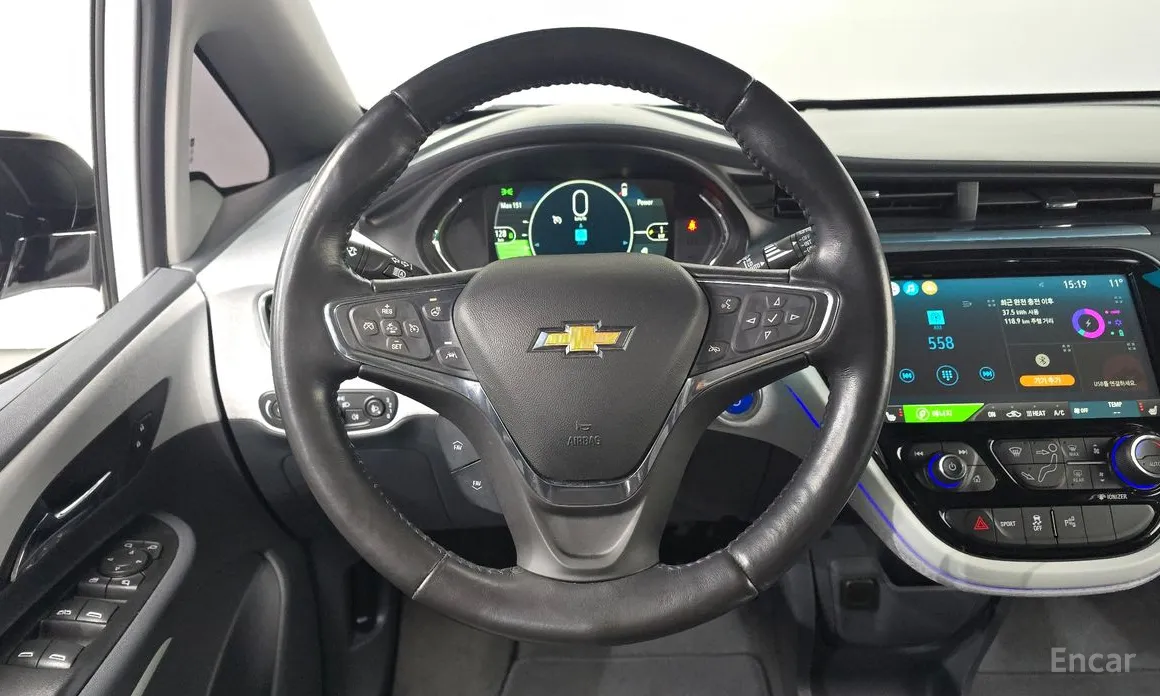 Photo 13 - Chevrolet Bolt EV