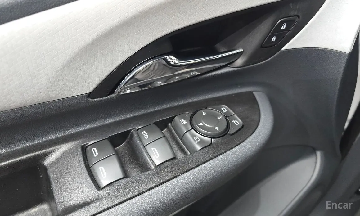 Photo 18 - Chevrolet Bolt EV