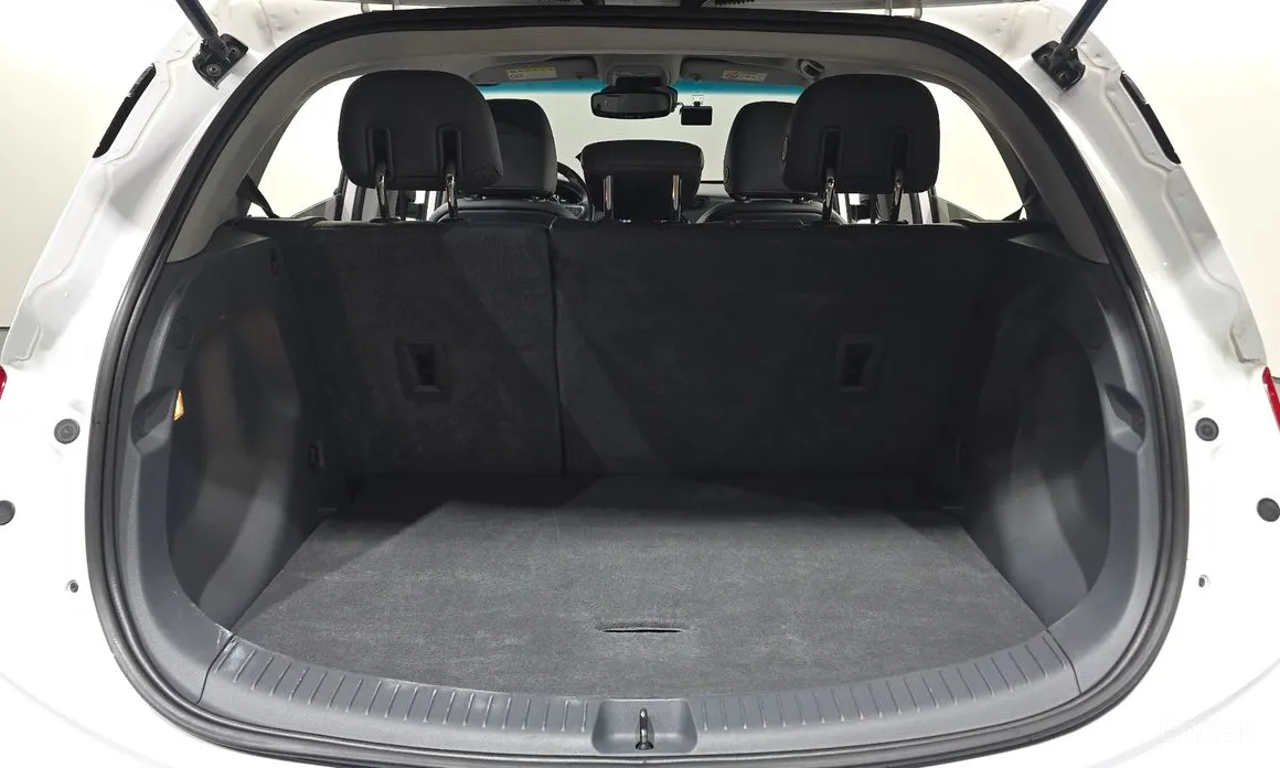 Photo 20 - Chevrolet Bolt EV