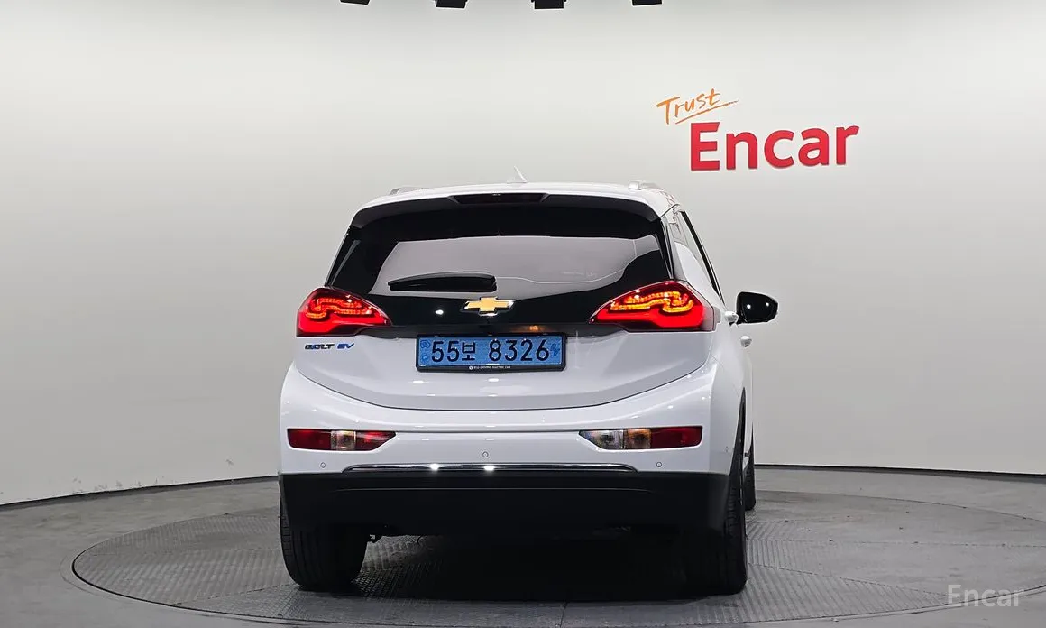 Photo 4 - Chevrolet Bolt EV