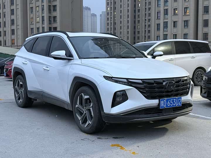 Фото 2 - Hyundai Tucson L