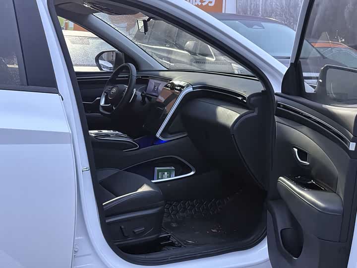 Фото 3 - Hyundai Tucson L