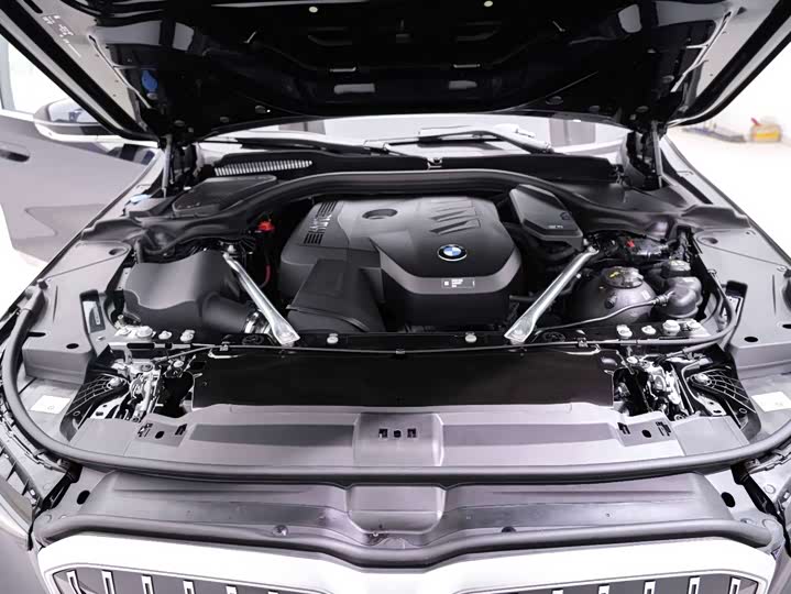 Фото 6 - BMW 5 Series