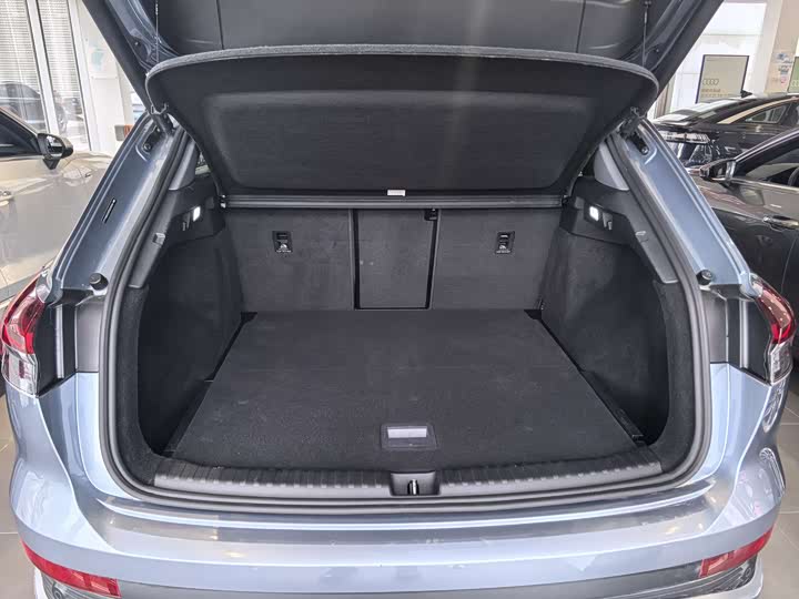 Фото 7 - Audi Q4 e-tron