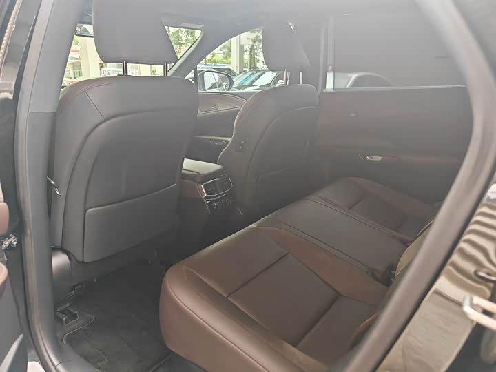 Фото 5 - Lexus RX Hybrid