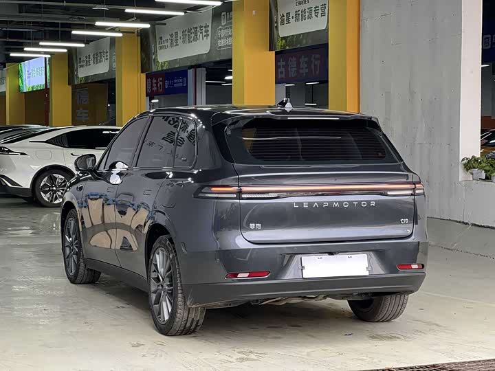 Фото 7 - Leapmotor C10