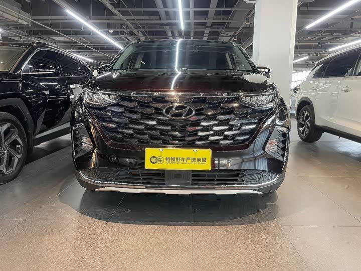 Фото 2 - Hyundai Custo