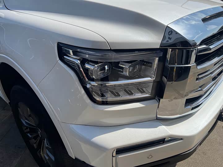 Фото 4 - Tank 500 Hybrid