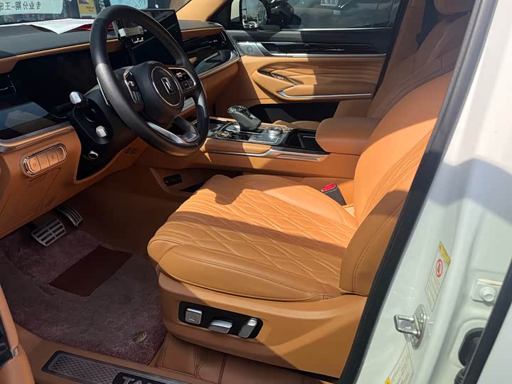 Фото 8 - Tank 500 Hybrid