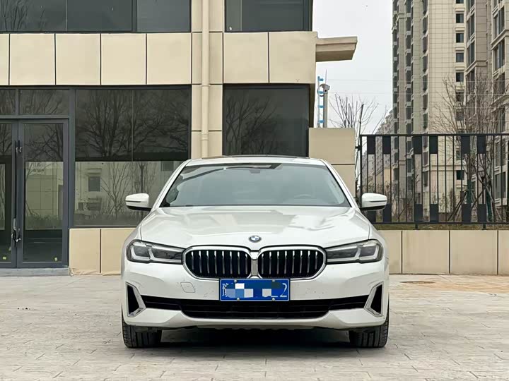 Фото 2 - BMW 5 Series