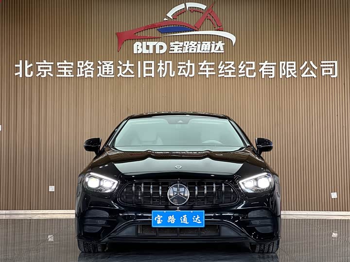 Фото 2 - Mercedes-Benz E-Class