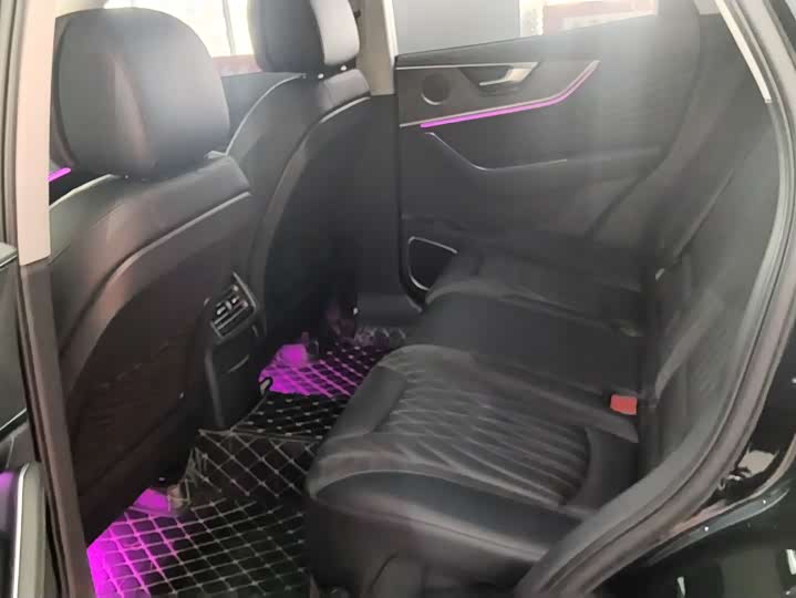 Фото 6 - Hongqi HS5